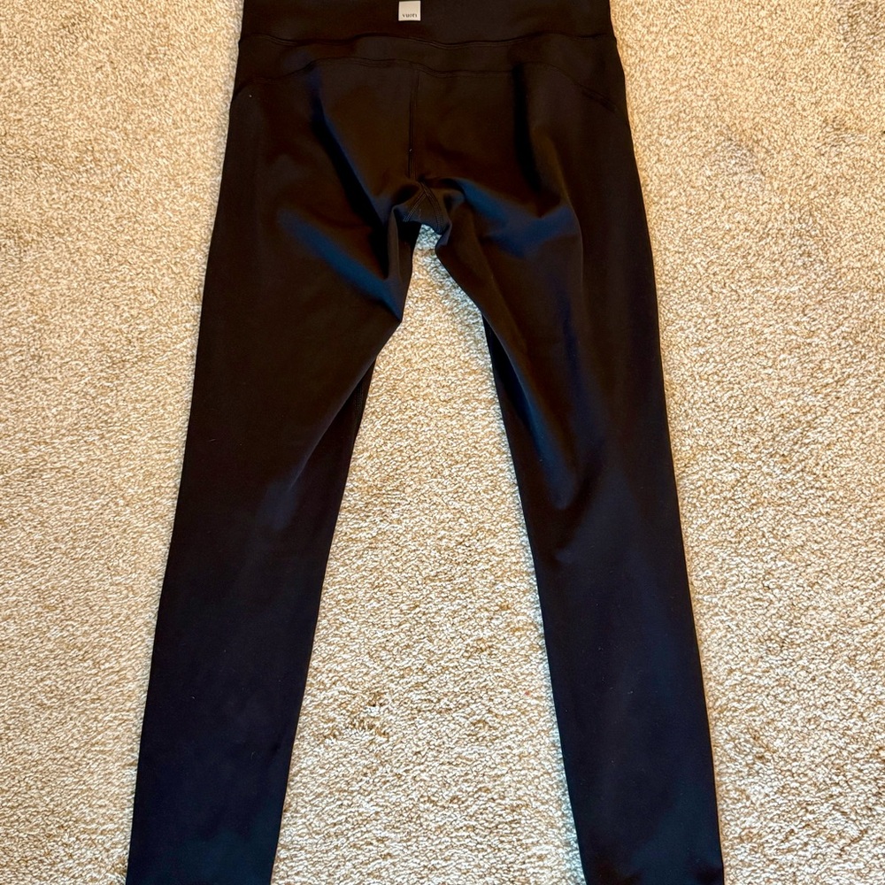 Vuori Women's Classic Black Leggings